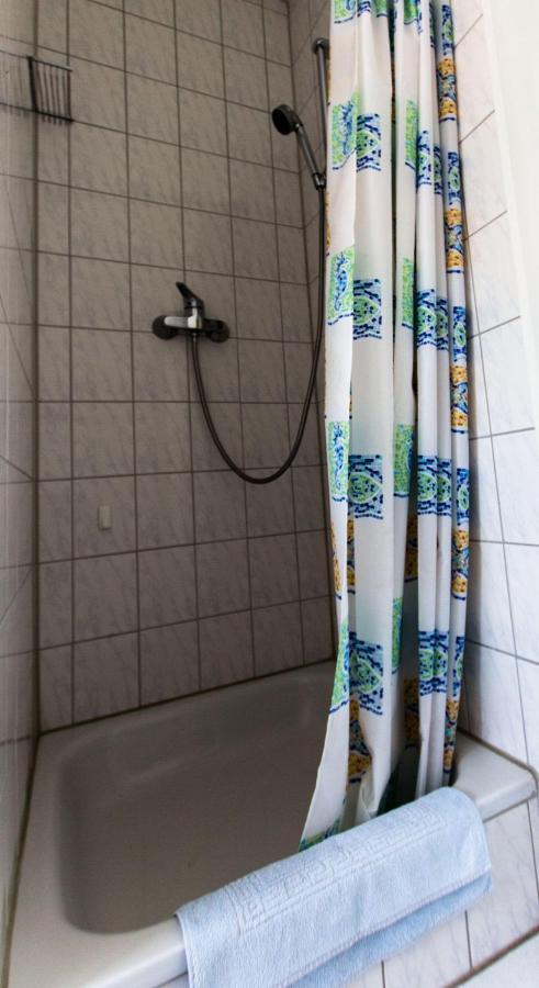 Ferienwohnungen-Neue-Tiefe-Wohnung-Kleiderbuegel Neue Tiefe Fehmarn Eksteriør billede