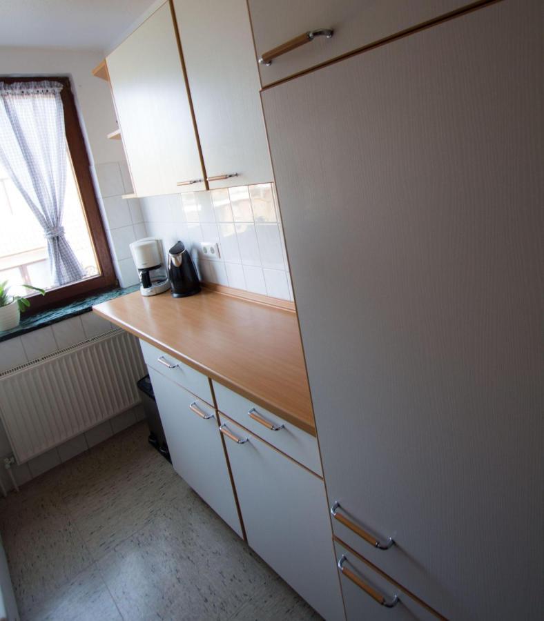 Ferienwohnungen-Neue-Tiefe-Wohnung-Kleiderbuegel Neue Tiefe Fehmarn Eksteriør billede